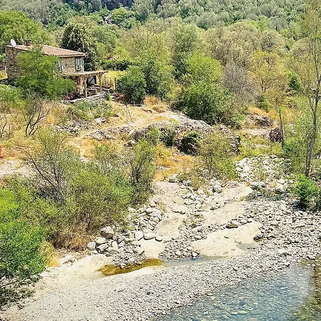 A Casetta D'helene Et Jeanette Holiday home Omessa